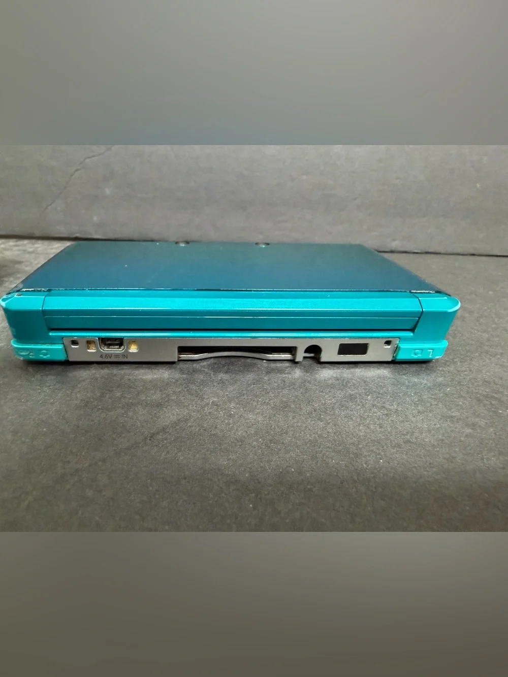 Nintendo 3DS Aqua Blue Handheld Handheld Console System CTR-001 Tested
